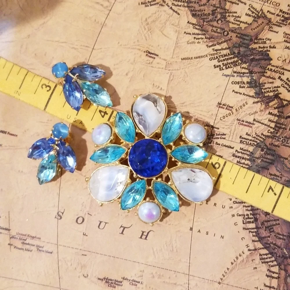 Vintage Brooch & Earrings Set